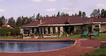 Bougainvillea Safari Lodge