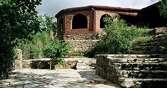 Boundary Hill Lodge