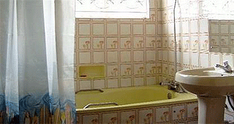 Fahari Guest House