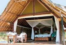 Galdessa Camp Luxury Tent Tsavo East, Kenya 