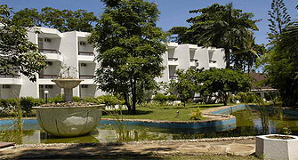 Kenya Bay Beach Hotel 