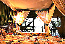 Kirawira Serengeti Serena Tented Cocktails, Tanzania