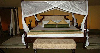 Mara Ngenche Safari Camp