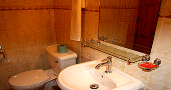 Mara Sun Lodge