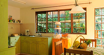 Miti Mingi Guest House