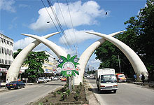 Mombasa Island - explore the Island by cruise at night