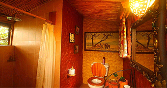 Oloika Cottage & Guest House 