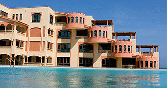 Pangoni Beach Resort 