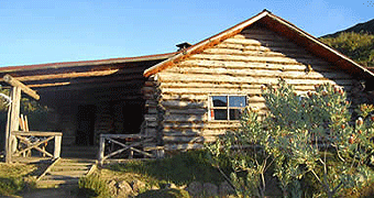 Rutundu Log Cabins