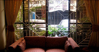 Samra Court Apartments