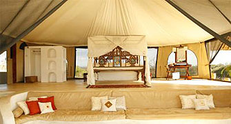 Sasaab bedroom