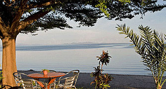 Speke Bay Lodge