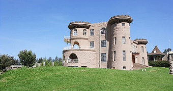 Tafaria Castle & Country Lodge
