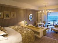 Twelve Apostles Hotel & Spa 
