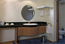 Upper Hill Country Lodge Hotel Nairobi Bathroom 