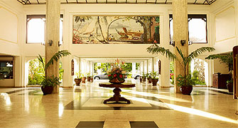 Sarova Whitesands Beach Resort 
